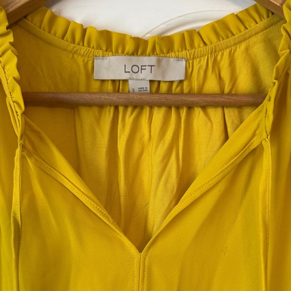 LOFT Mustard Sleeveless Blouse - Picture 2 of 4